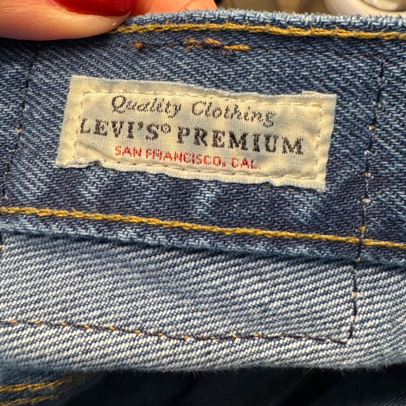 Levi’s Women’s 501 90s style straight leg jeans - Picture 5 of 7